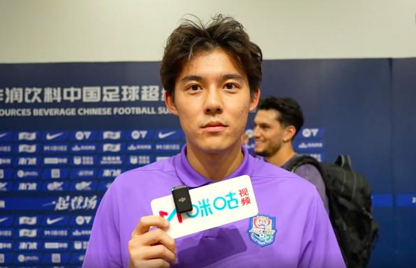 在赛后接受 在赛后接受