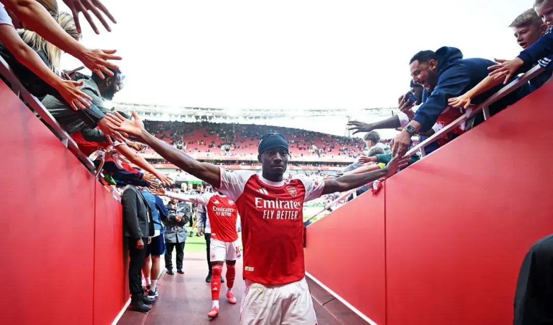 卡在右边路, img