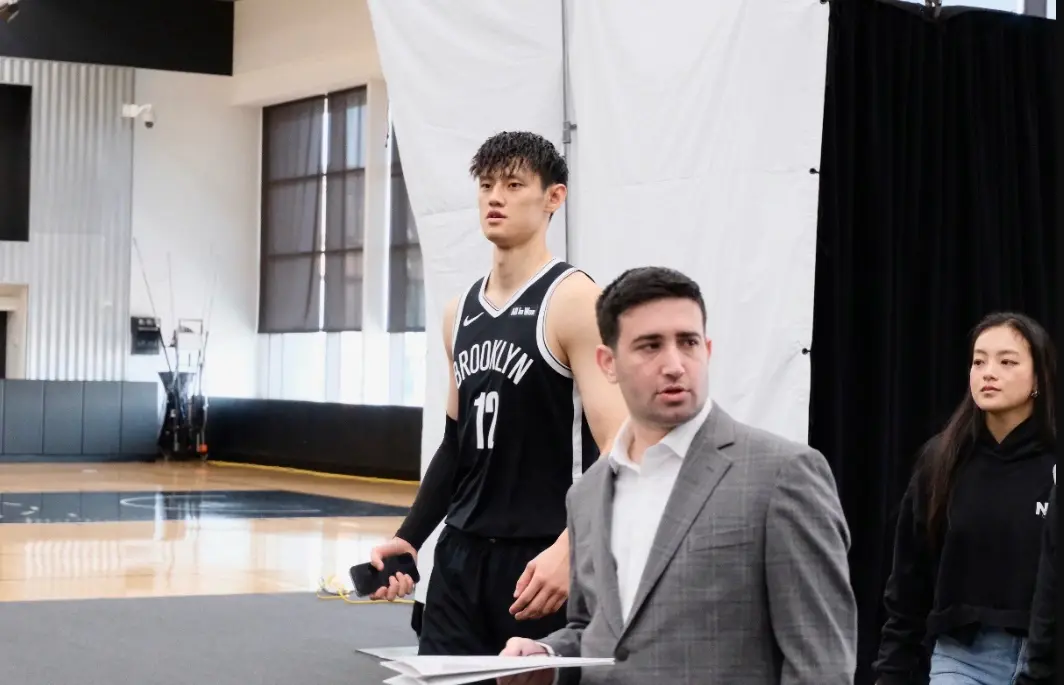 不得不谨慎, alt