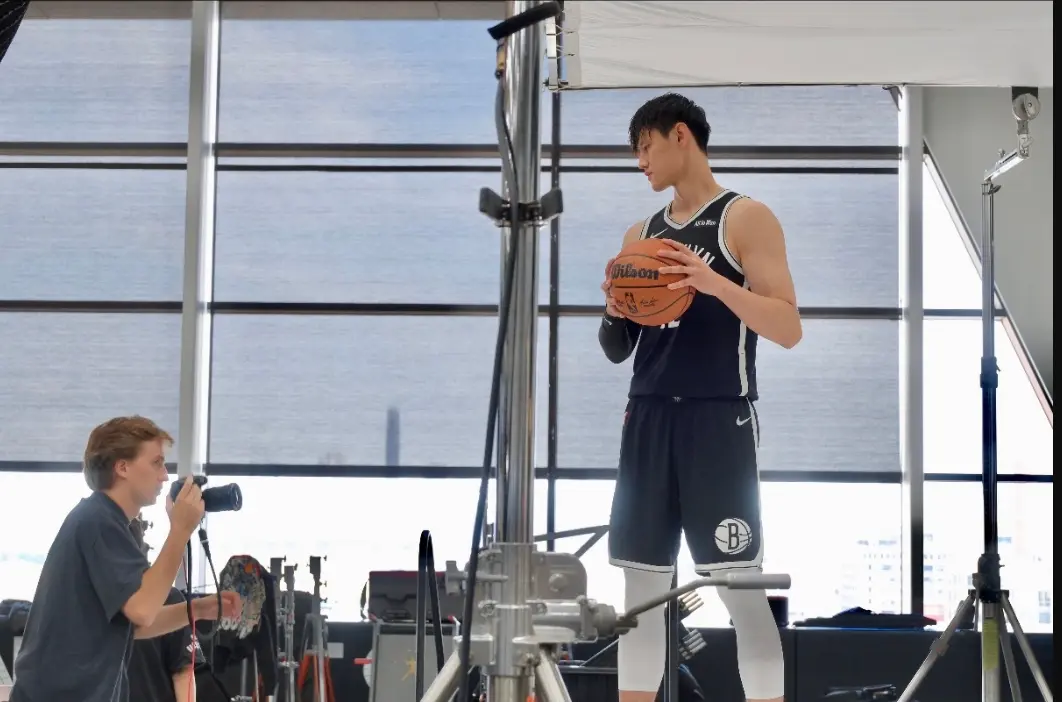 打破对亚洲, yid